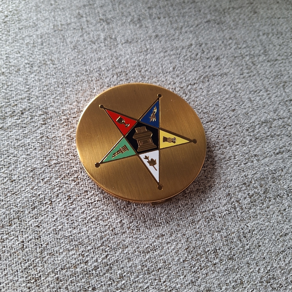 1950s Elgin American Gold Tone Brush Finish Enamel Masonic Eastern Star Compact